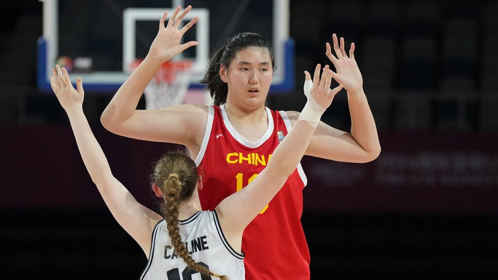 ow a 7-Foot-3 Chinese Women's Basketball Player